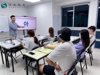 南寧日語(yǔ)留學(xué)培訓(xùn) 開啟東瀛求學(xué)之路的專業(yè)指南